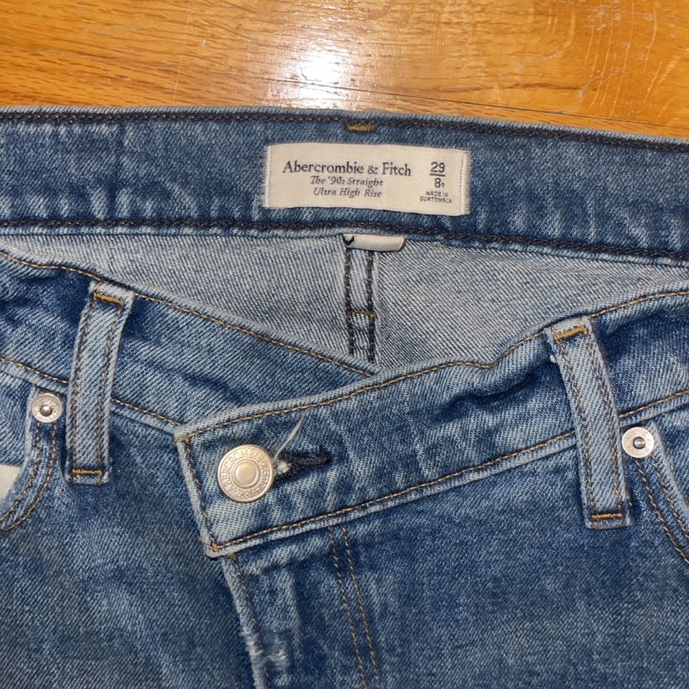 Abercrombie 90’s straight ultra high rise curve love jeans cross waist